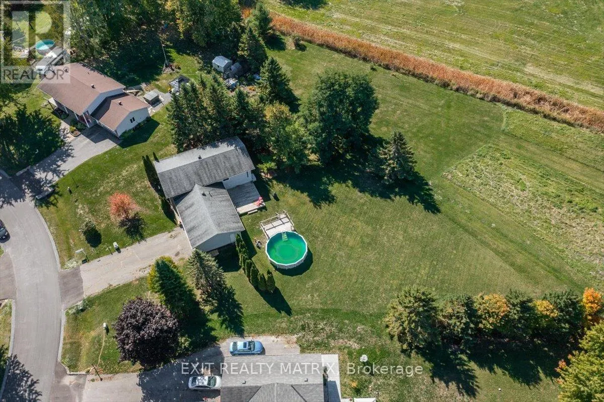 8089 LAURIE LANE S