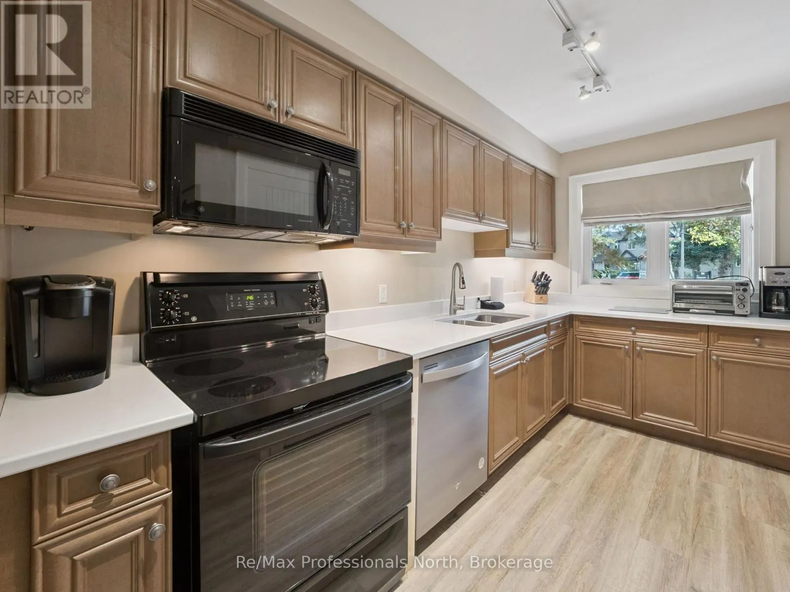 41R - 1209 MUSKOKA BEACH ROAD, #41R