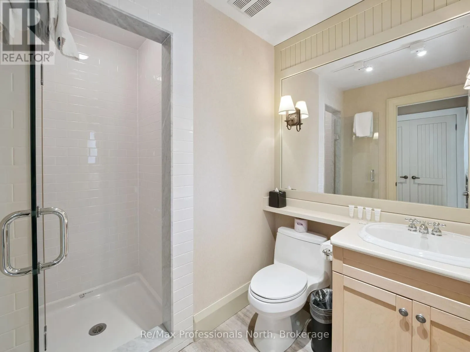41R - 1209 MUSKOKA BEACH ROAD, #41R