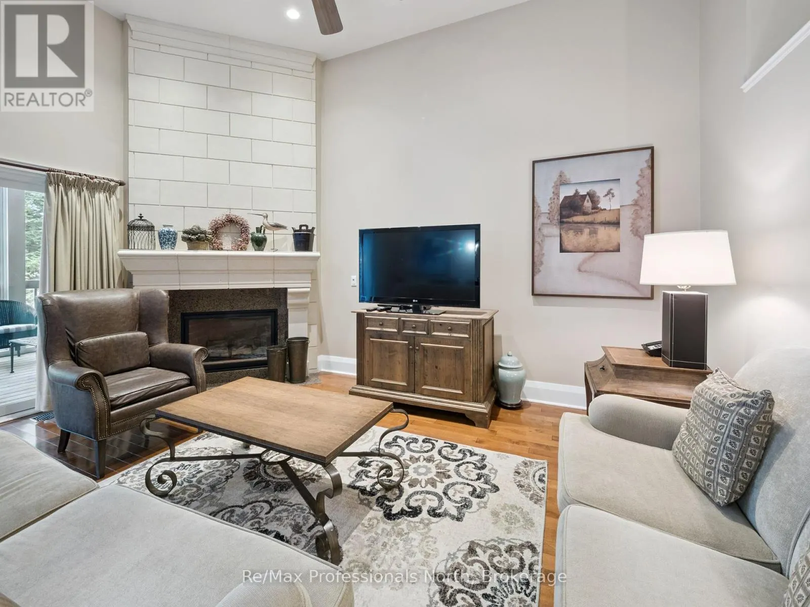 41R - 1209 MUSKOKA BEACH ROAD, #41R