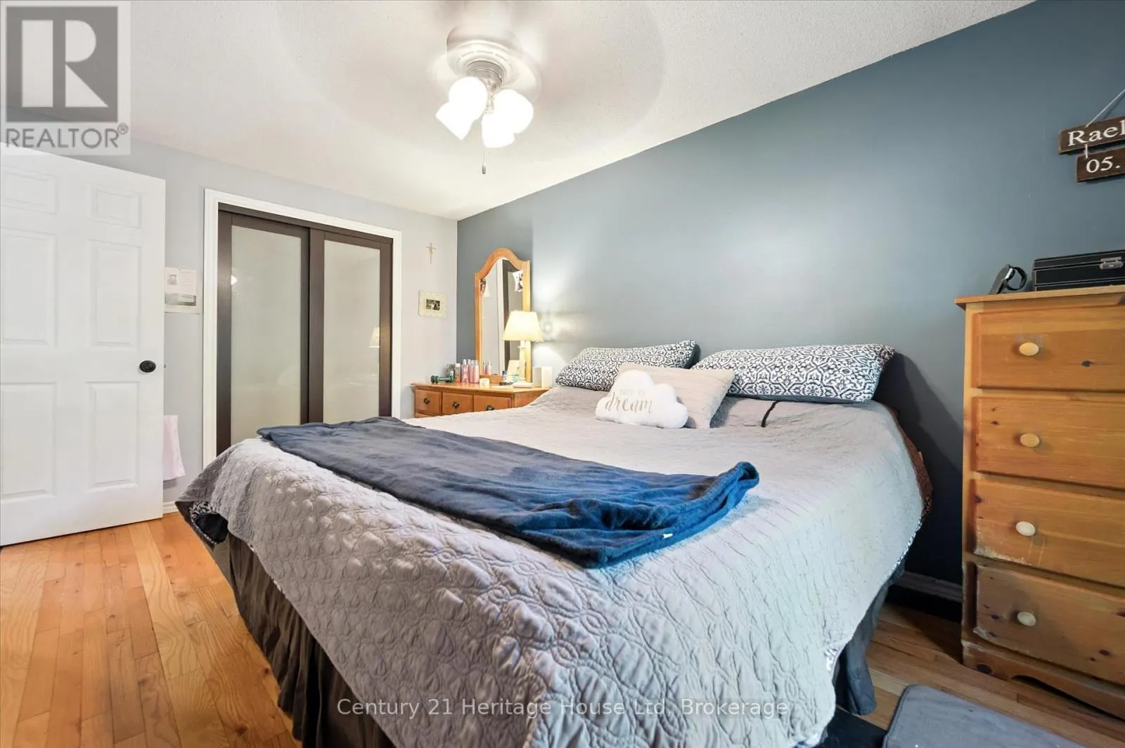 345 STORNOWAY DRIVE