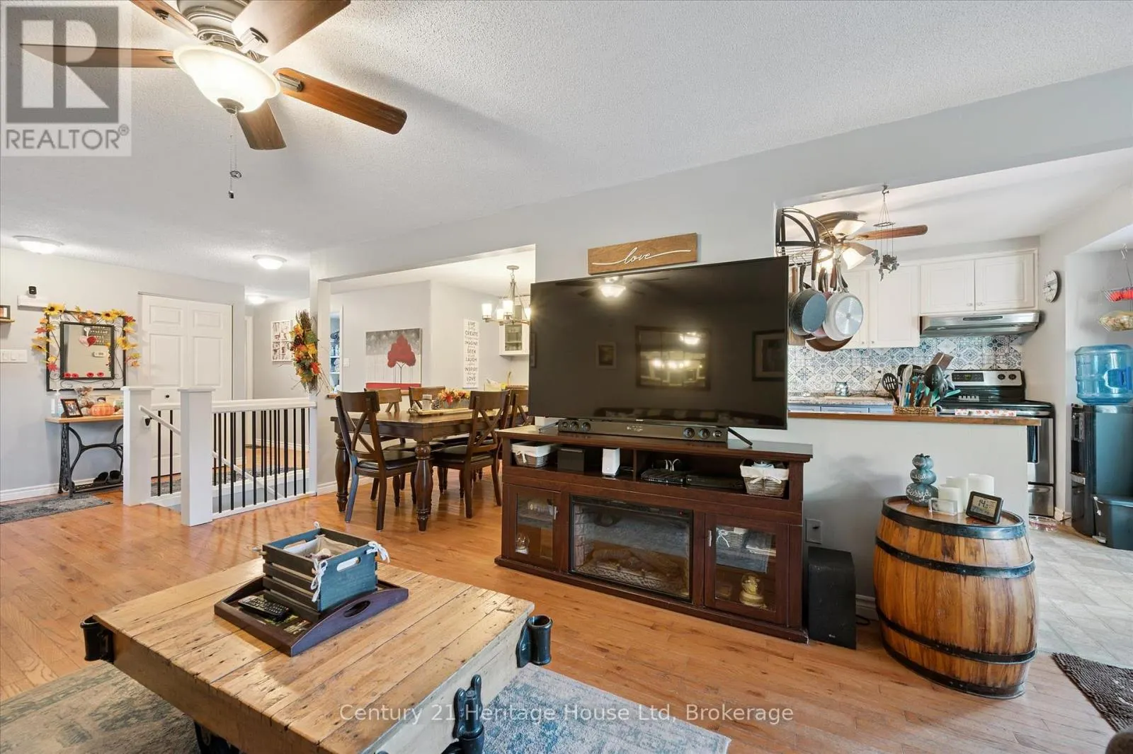 345 STORNOWAY DRIVE