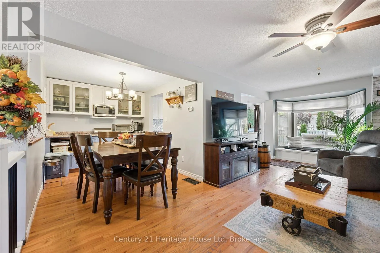345 STORNOWAY DRIVE