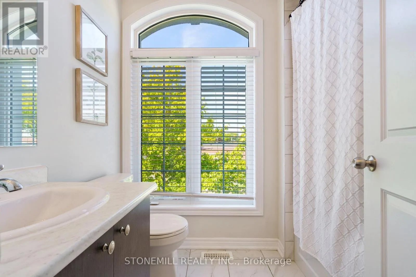 60 BOBOLINK ROAD