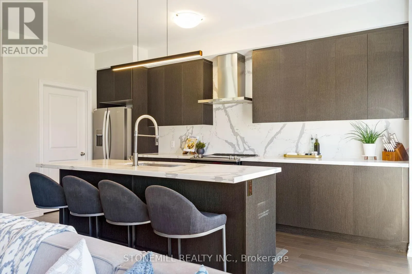 60 BOBOLINK ROAD