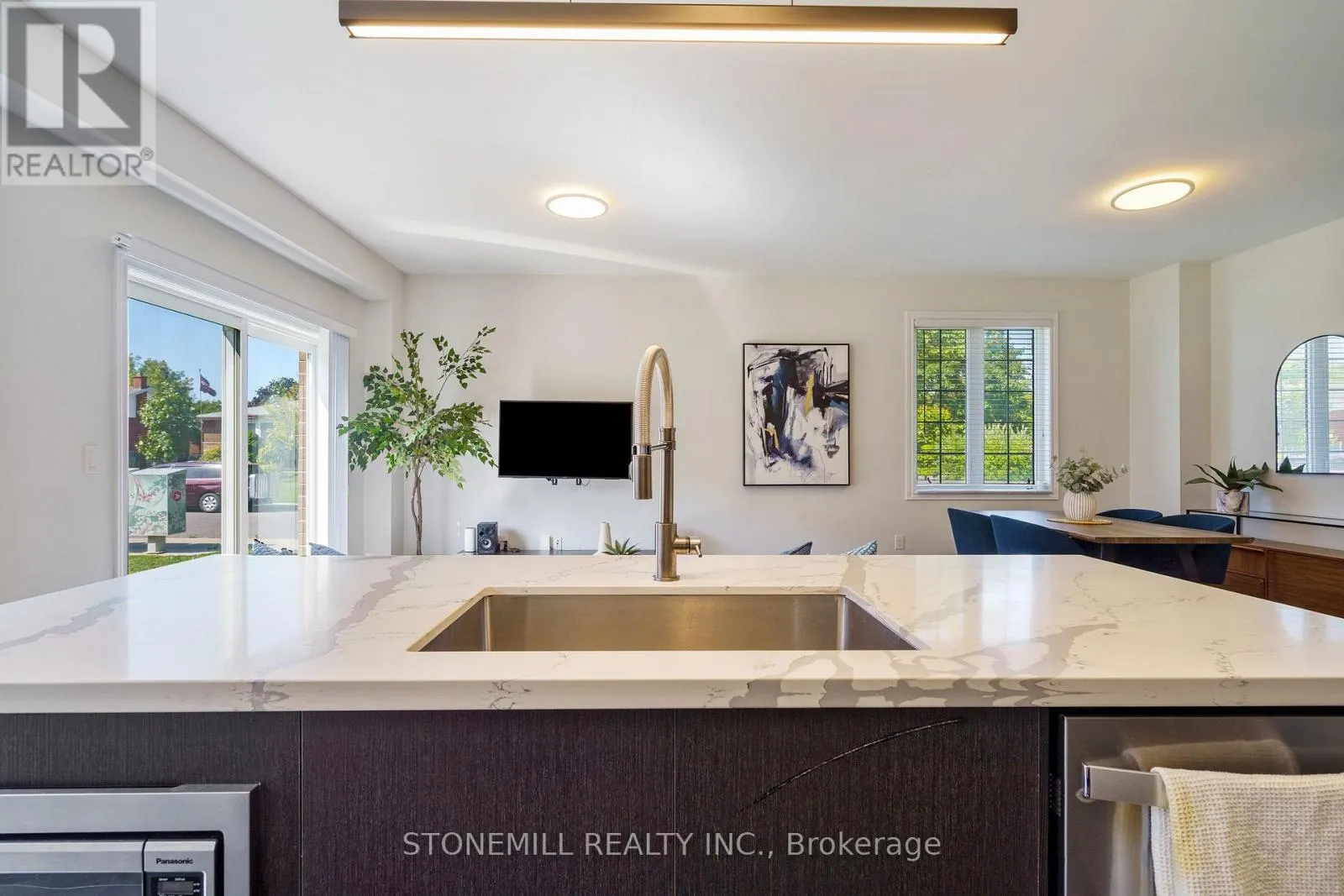 60 BOBOLINK ROAD