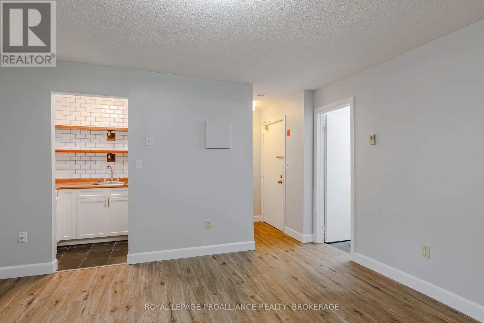101 - 845 MILFORD DRIVE, #101