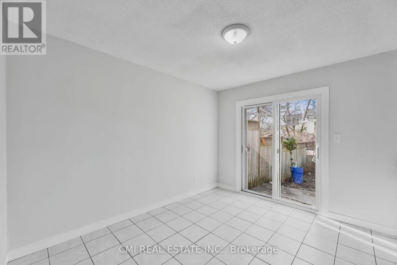 17 MAPLESTONE AVENUE