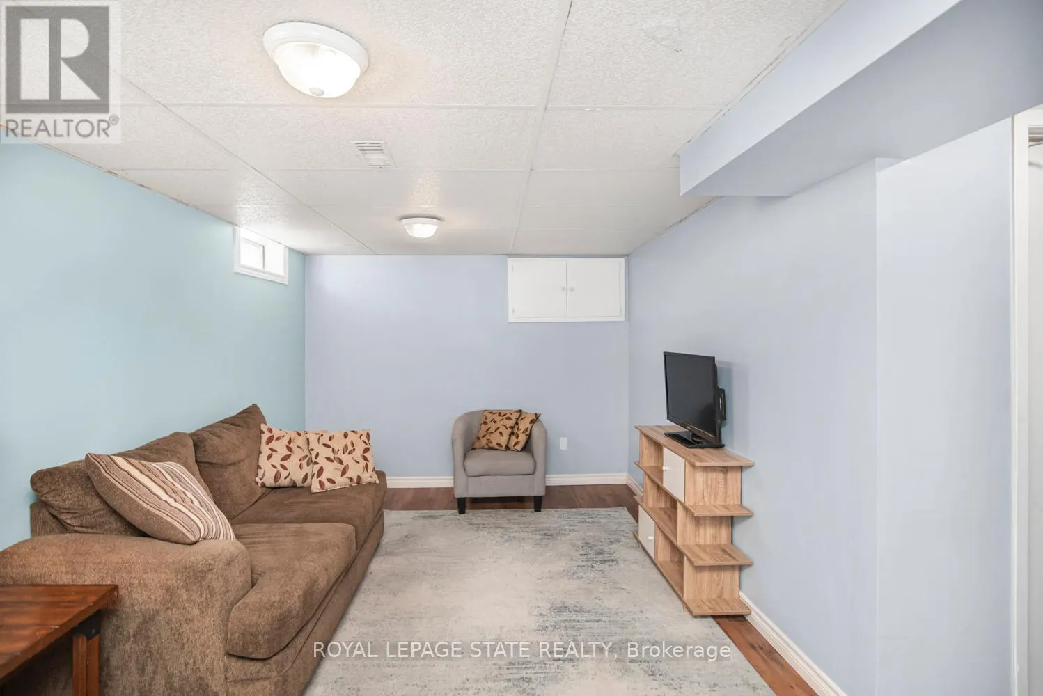 12 - 1301 UPPER GAGE STREET