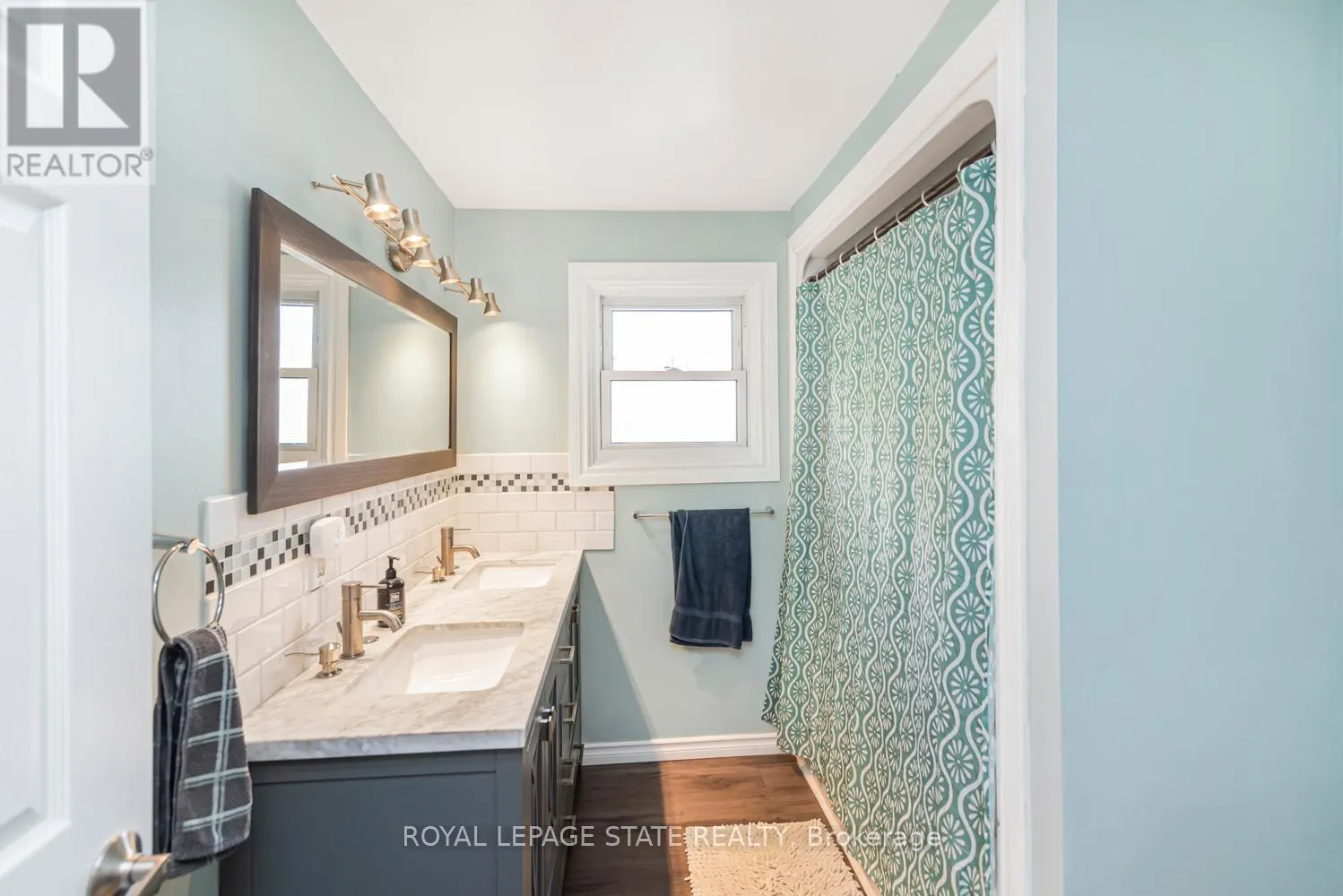 12 - 1301 UPPER GAGE STREET