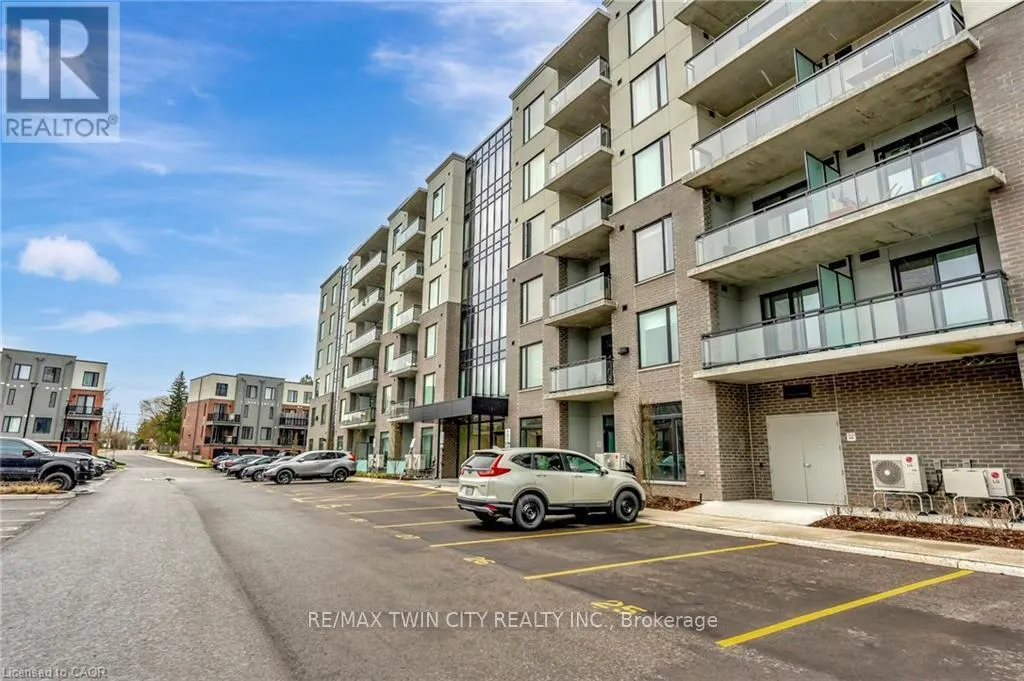 516 - 107 ROGER STREET
