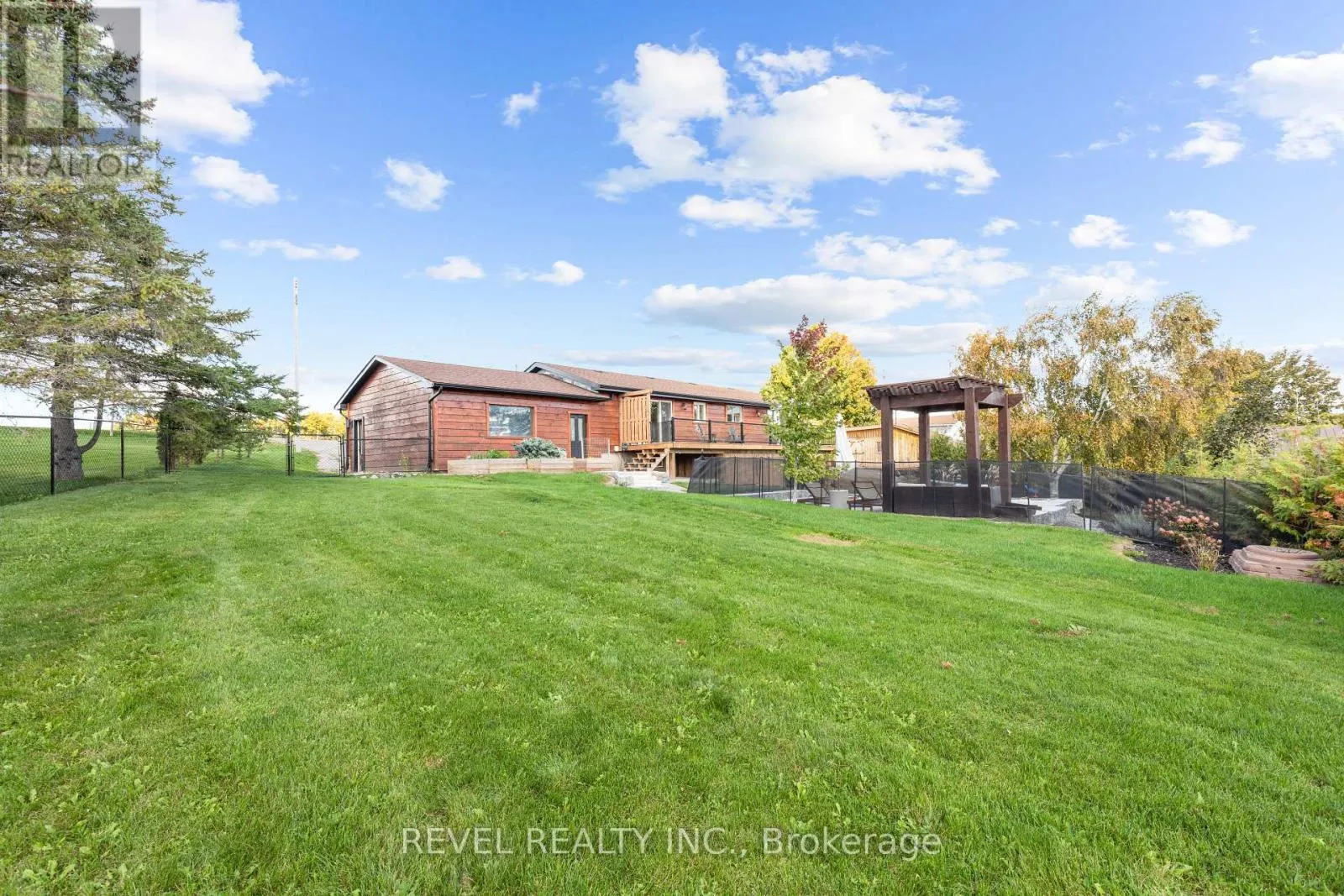 11 MARSH CREEK ROAD