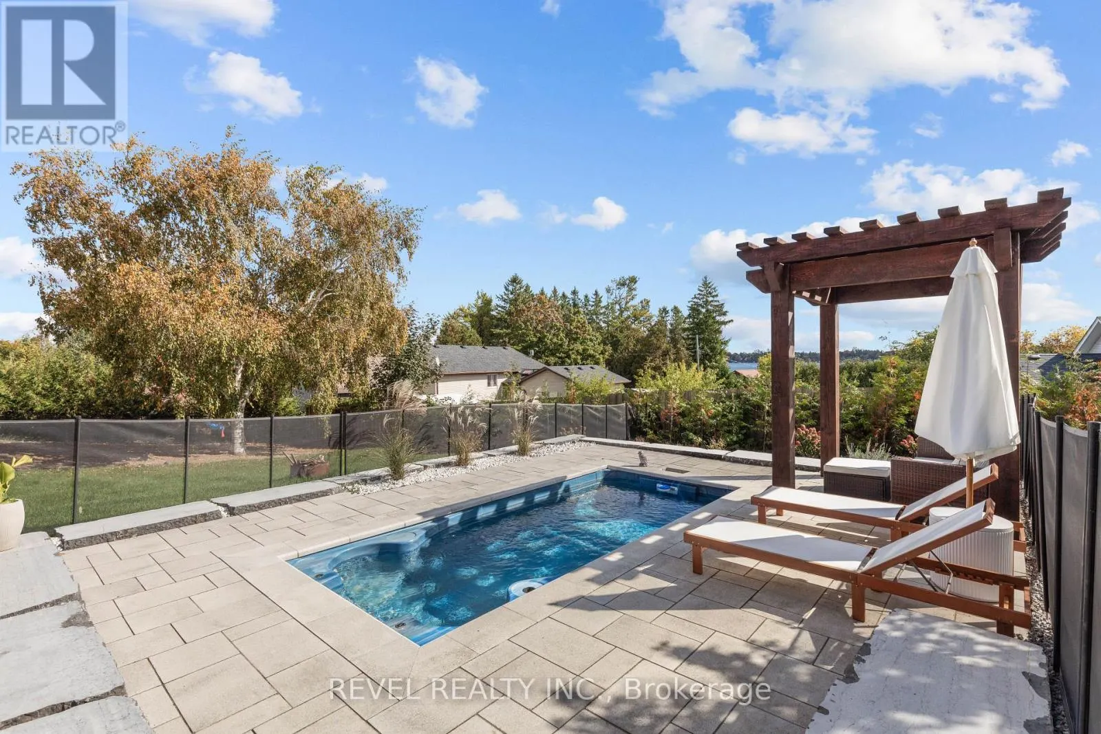11 MARSH CREEK ROAD