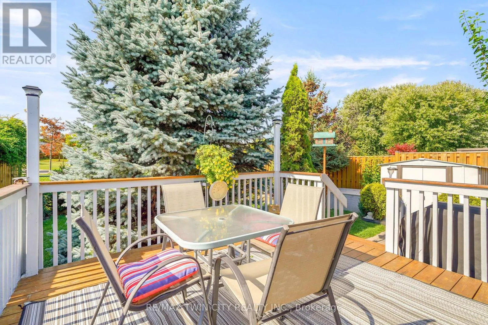 5 ANASTASIA CRESCENT