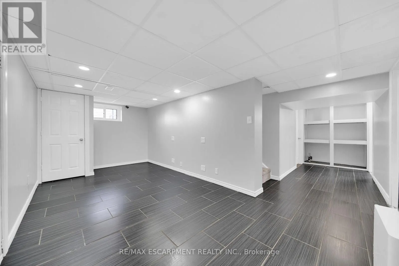 350 POTTRUFF ROAD N