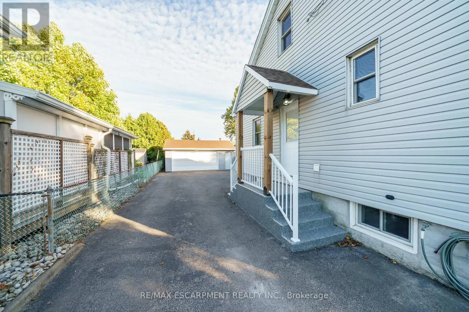 350 POTTRUFF ROAD N