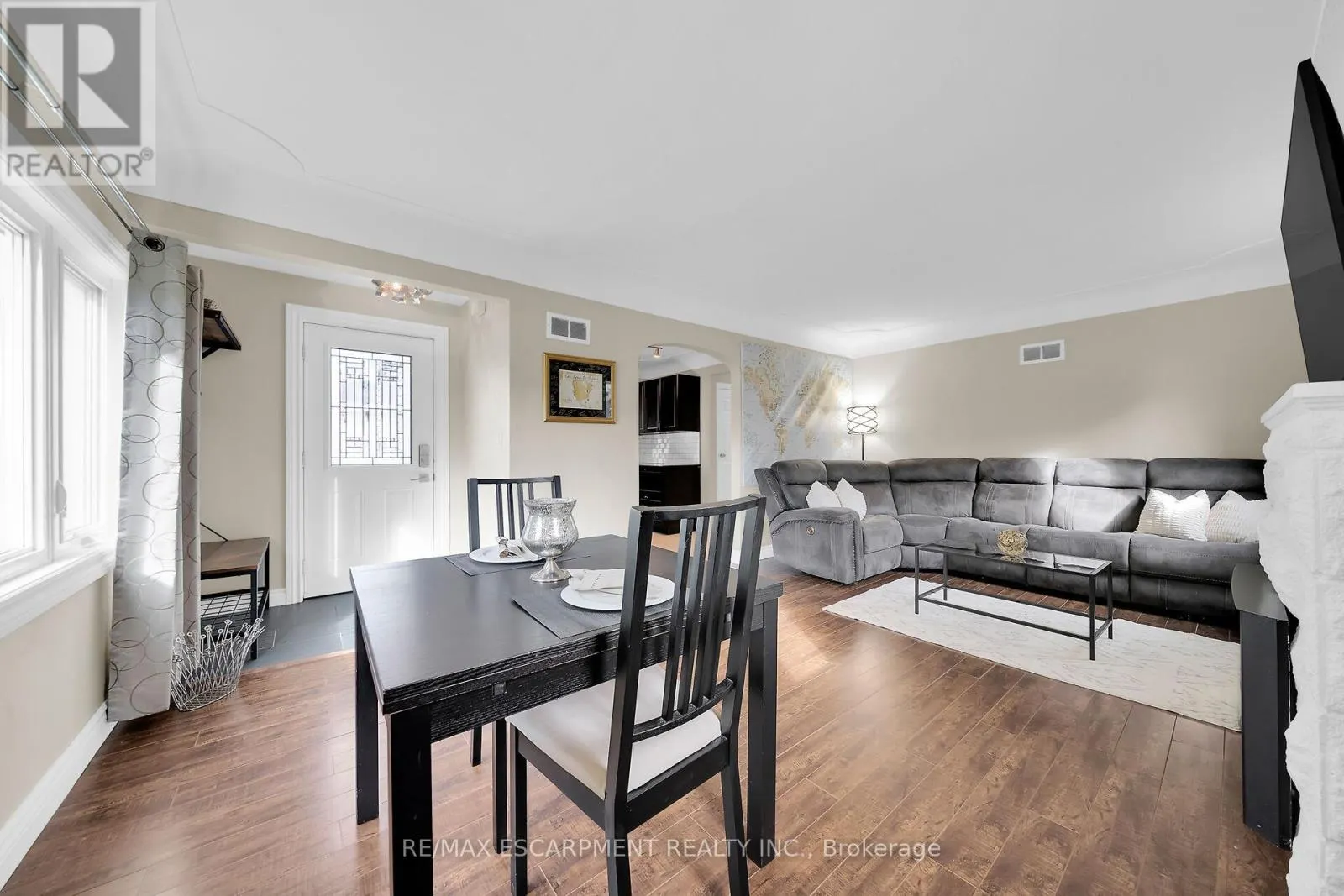 350 POTTRUFF ROAD N