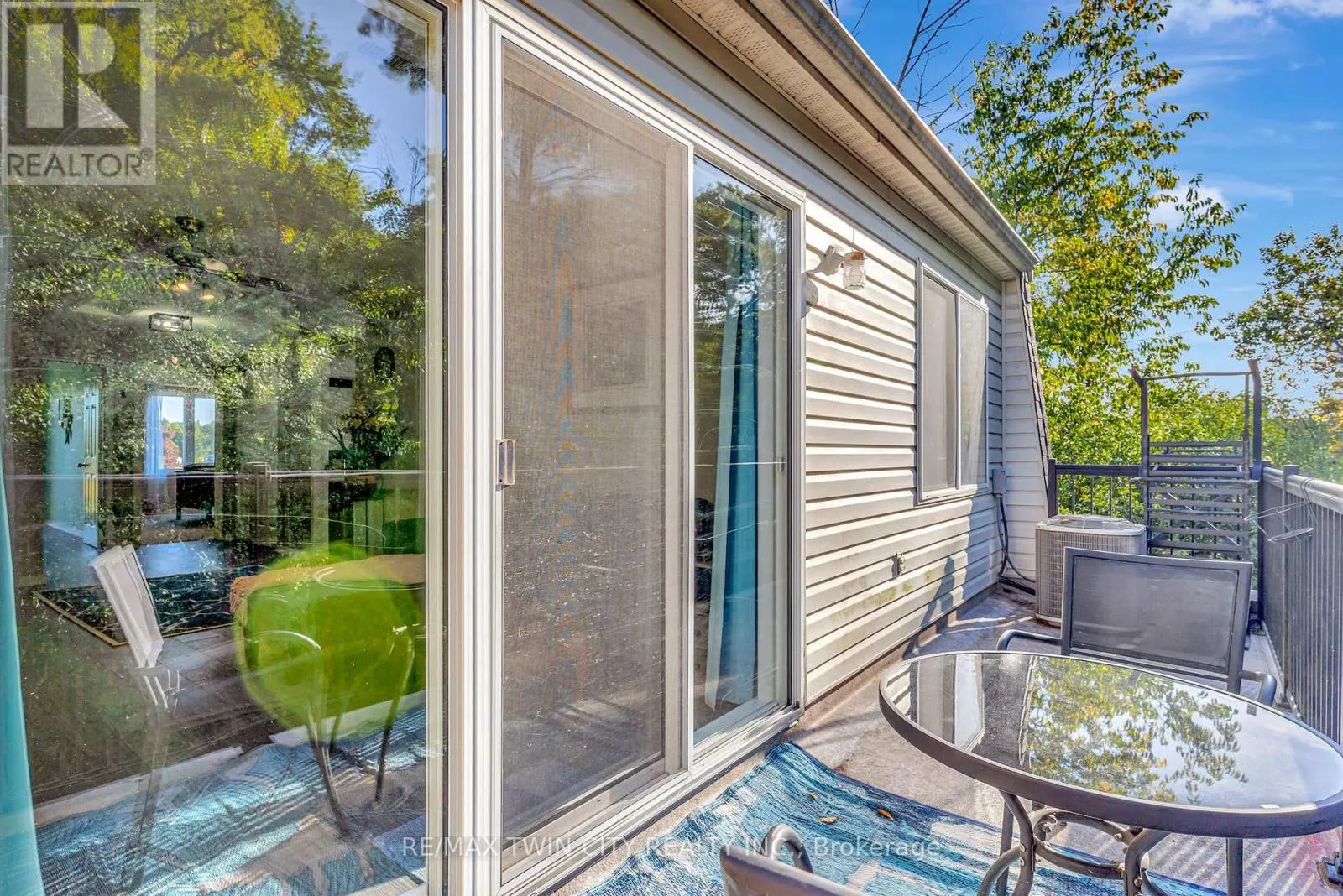 1D - 45 CEDARHILL CRESCENT