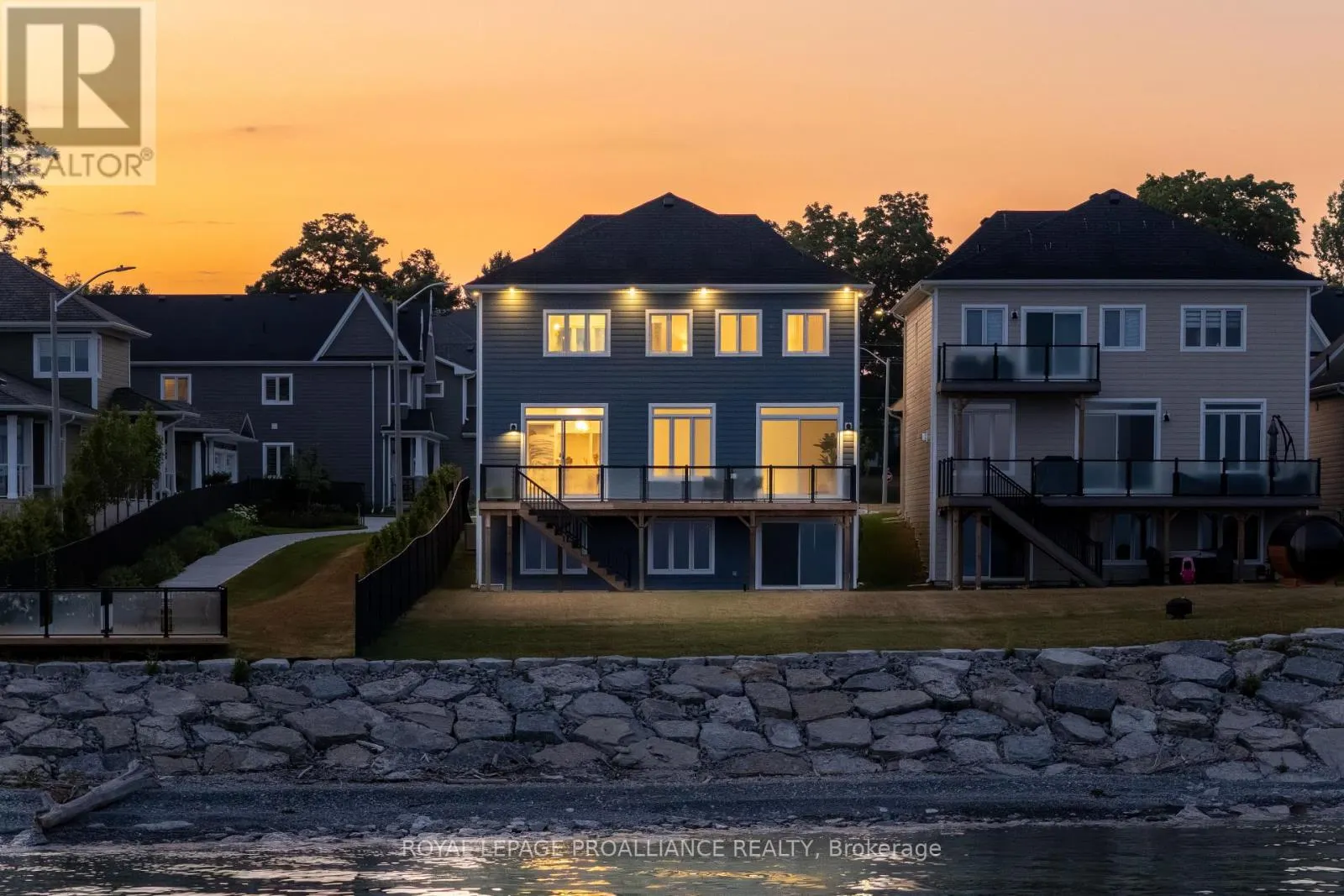 19 TWELVE TREES COURT