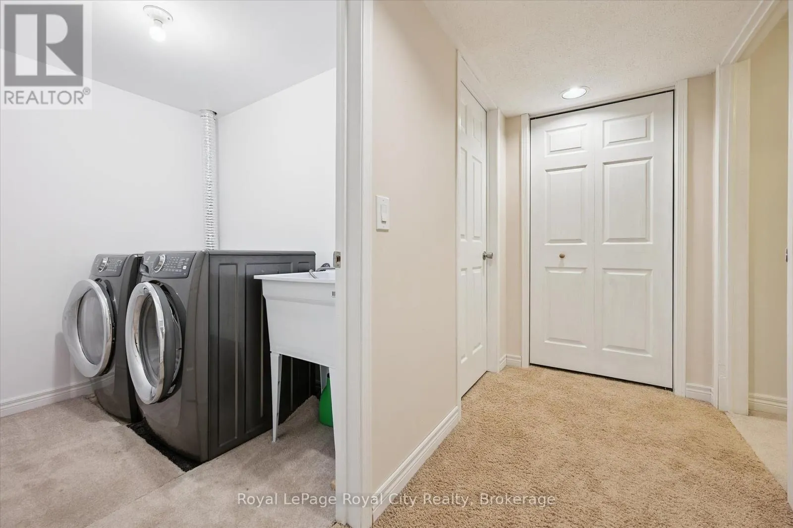 3 PINE RIDGE DRIVE