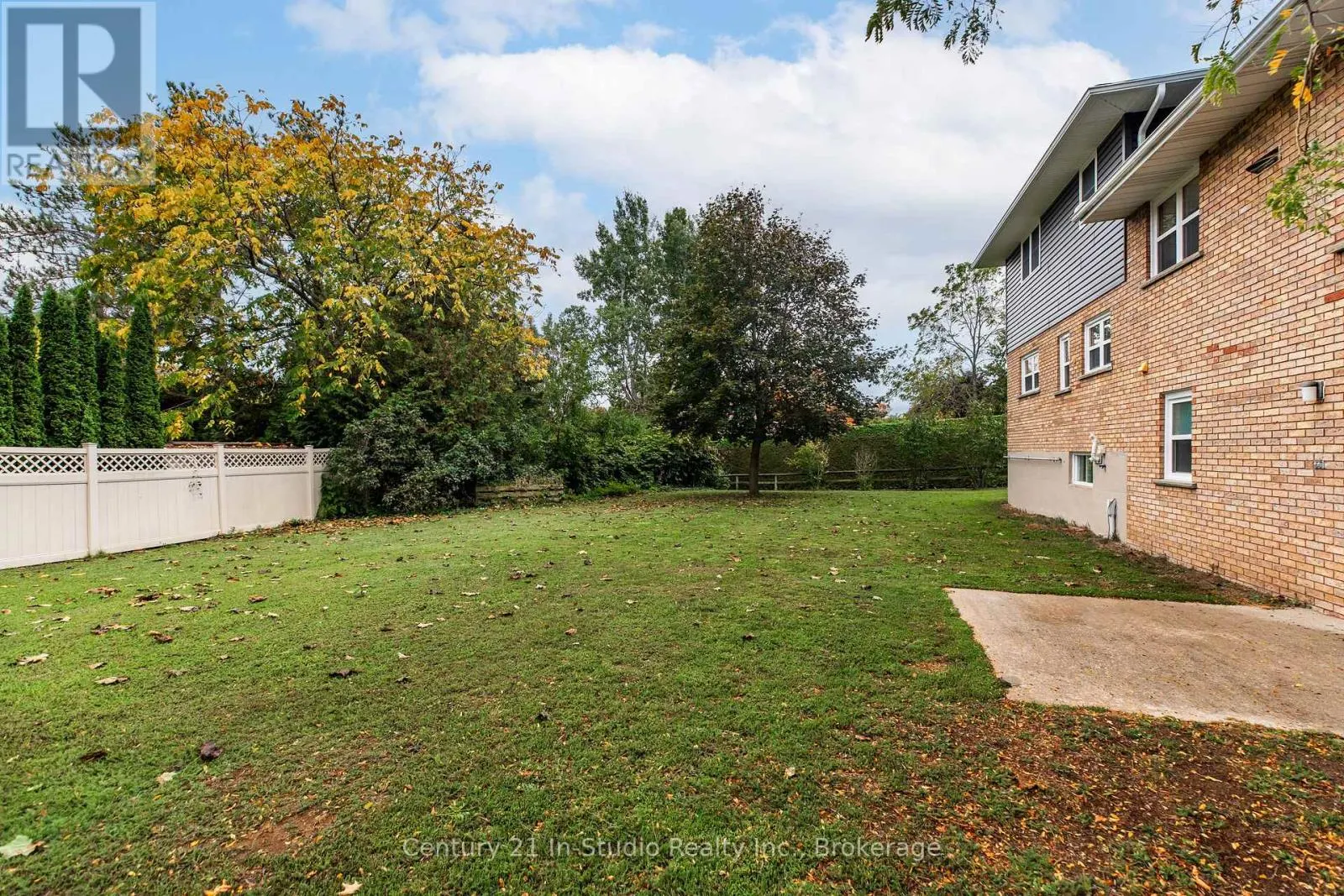 887 NODWELL COURT