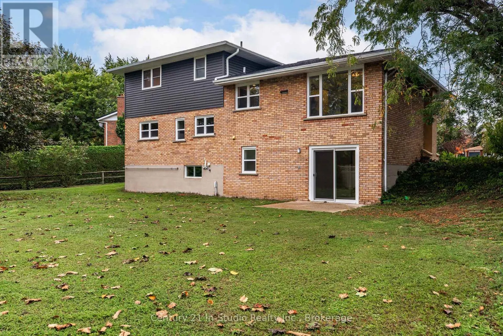 887 NODWELL COURT