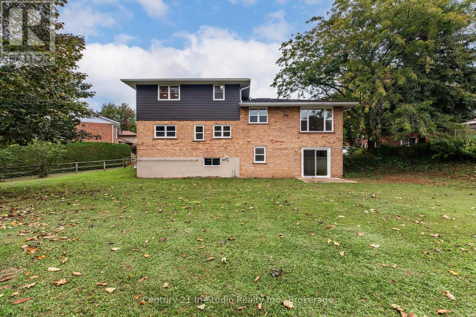 887 NODWELL COURT