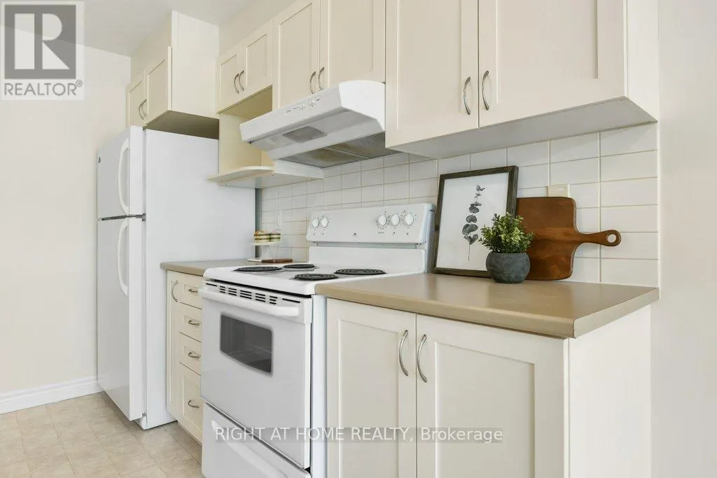 303 - 200 GLENROY GILBERT DRIVE
