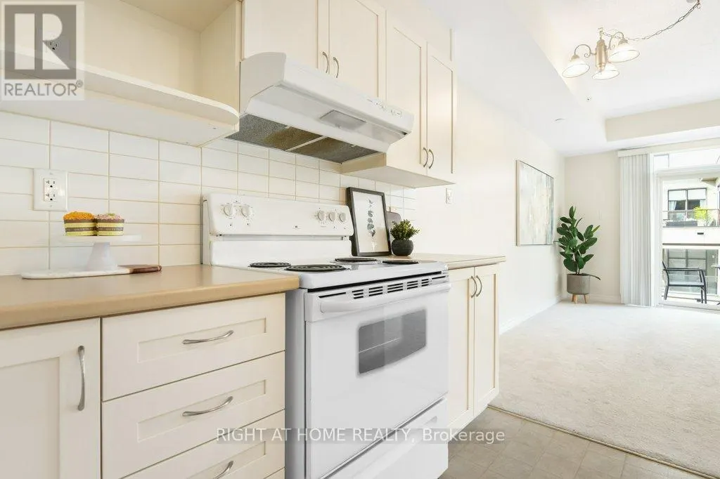 303 - 200 GLENROY GILBERT DRIVE