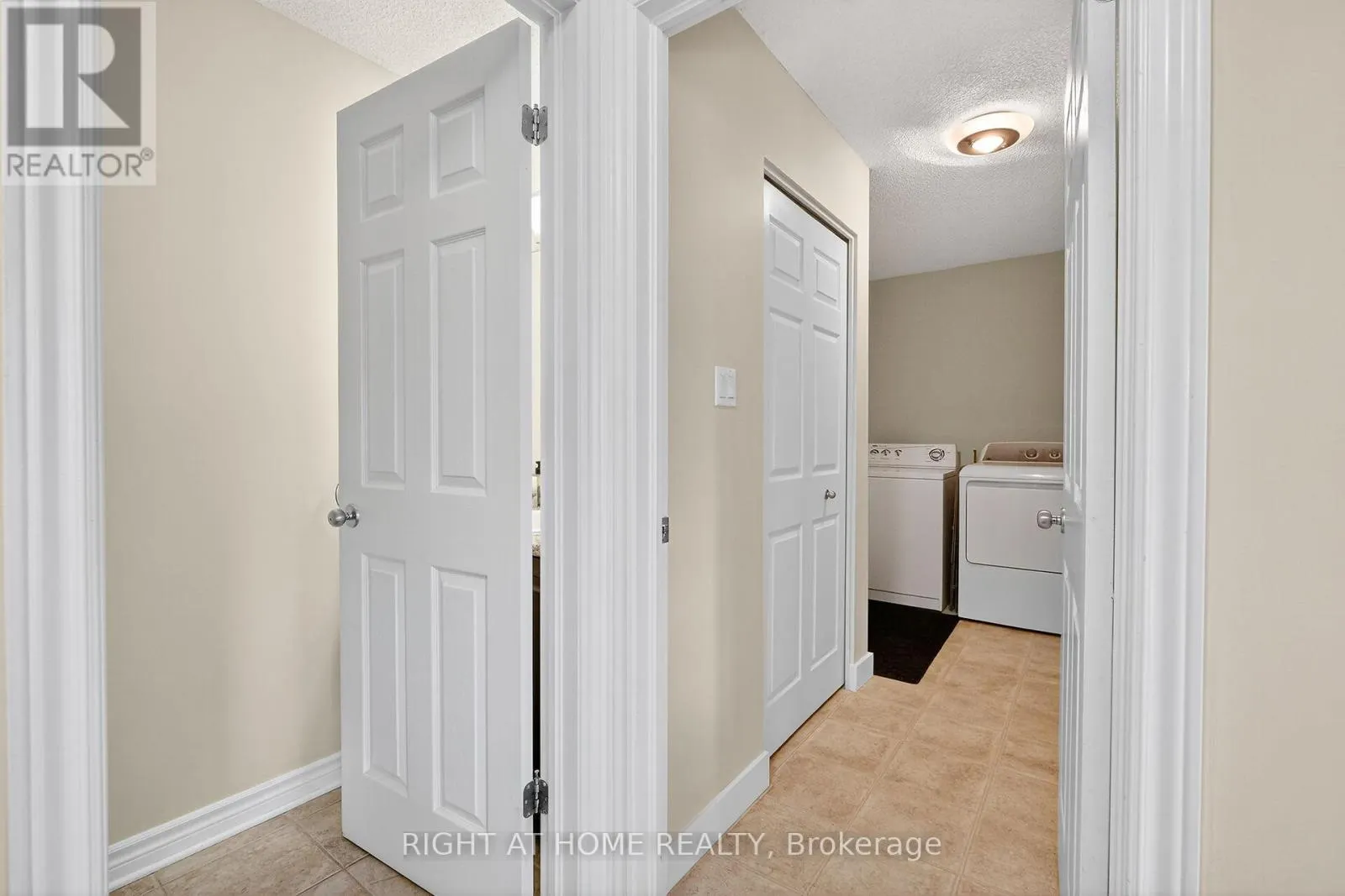 380 QUARTZ AVENUE N