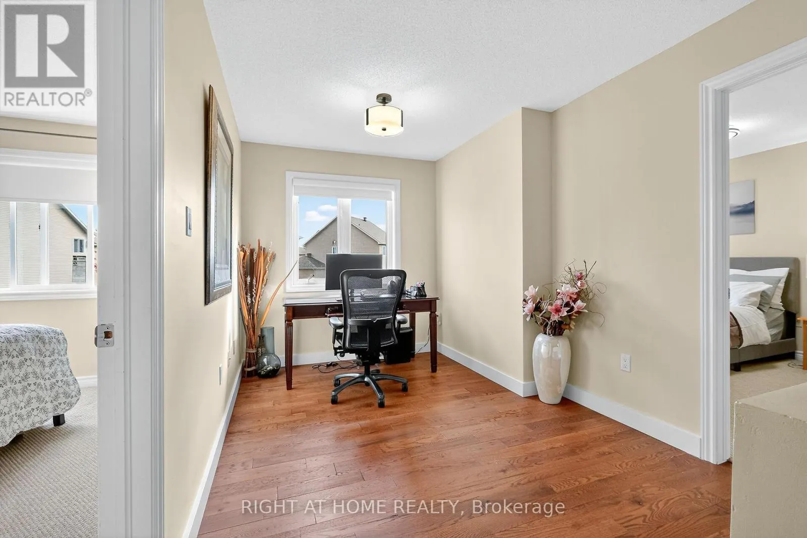 380 QUARTZ AVENUE N