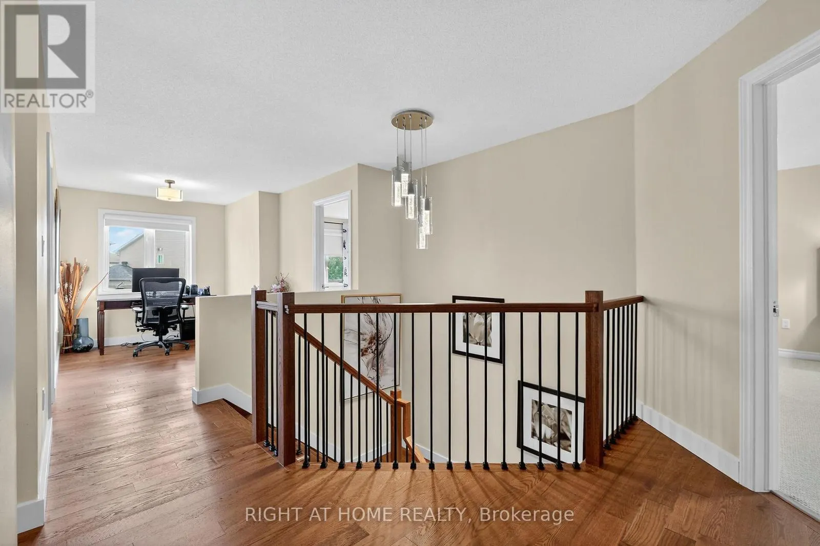 380 QUARTZ AVENUE N