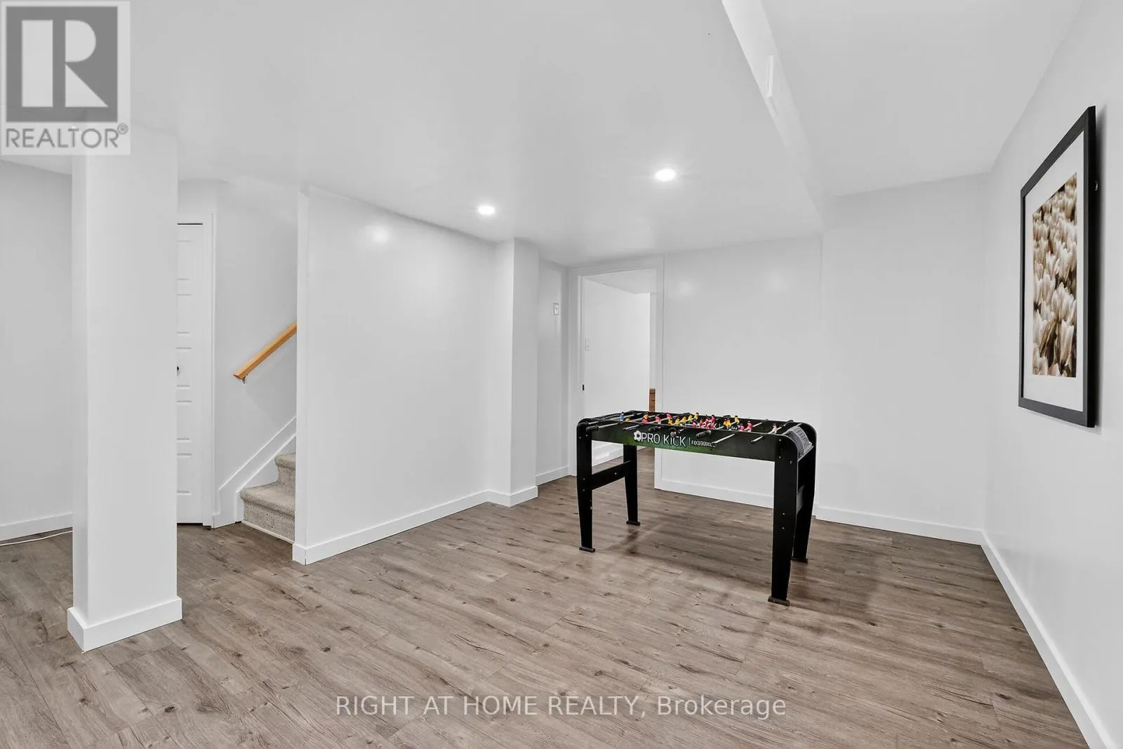 380 QUARTZ AVENUE N