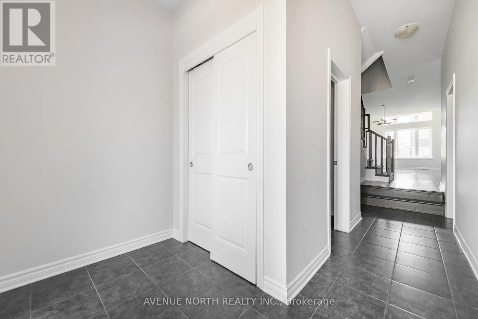 1024 KIJIK CRESCENT