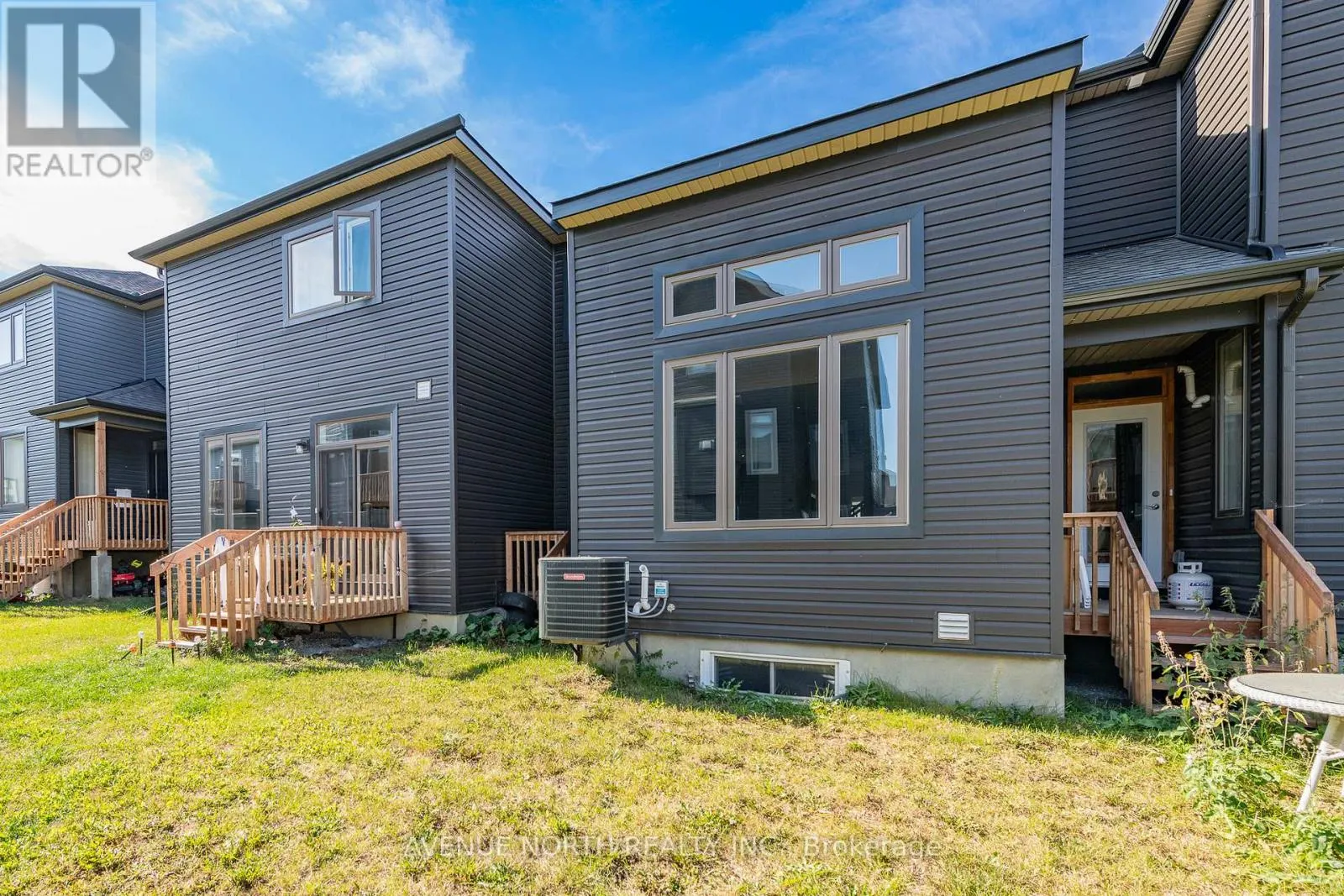 1024 KIJIK CRESCENT