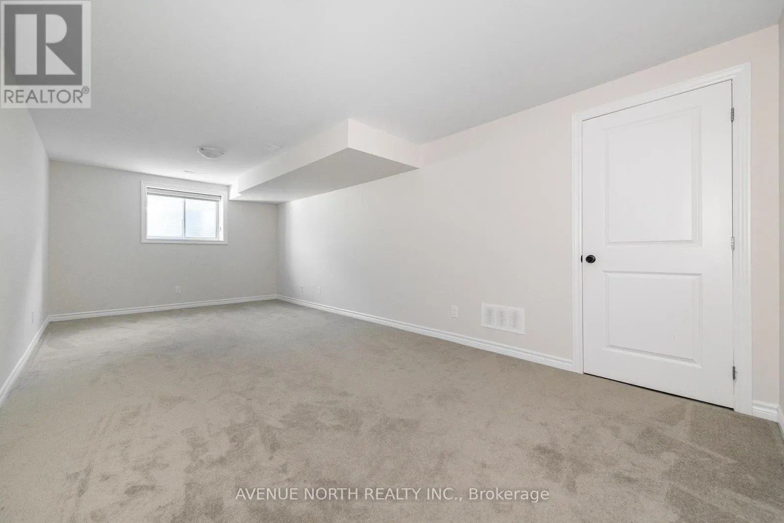 1024 KIJIK CRESCENT