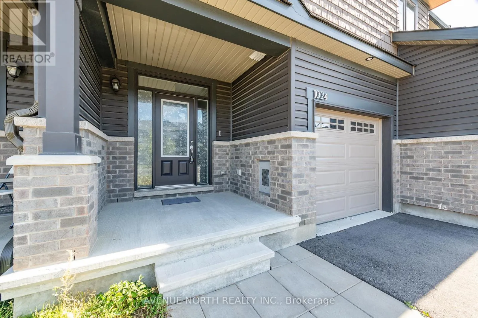 1024 KIJIK CRESCENT