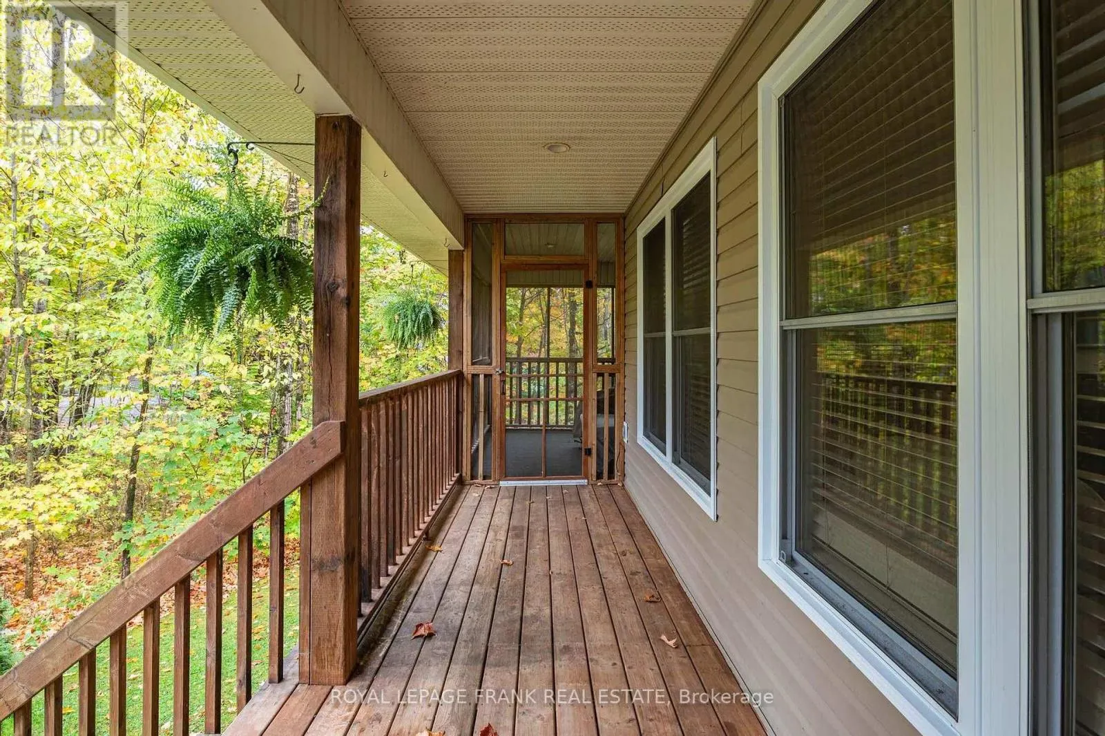 25 LAKELAND AVENUE