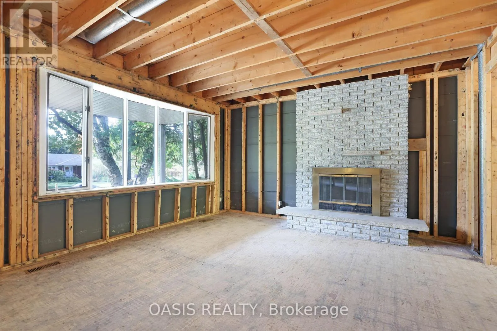 120 GLENNCASTLE DRIVE