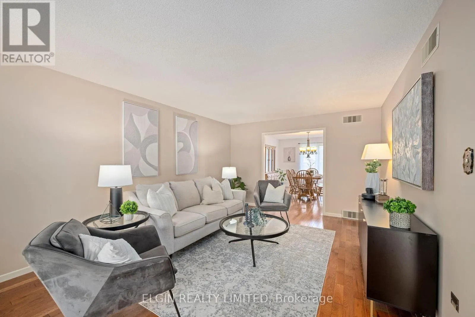 23 FARMINGTON CRESCENT