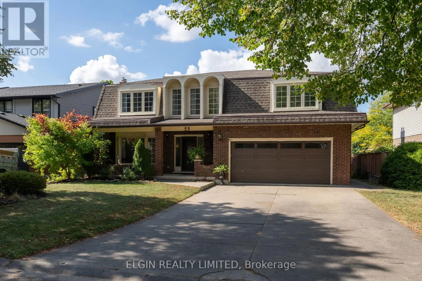 23 FARMINGTON CRESCENT