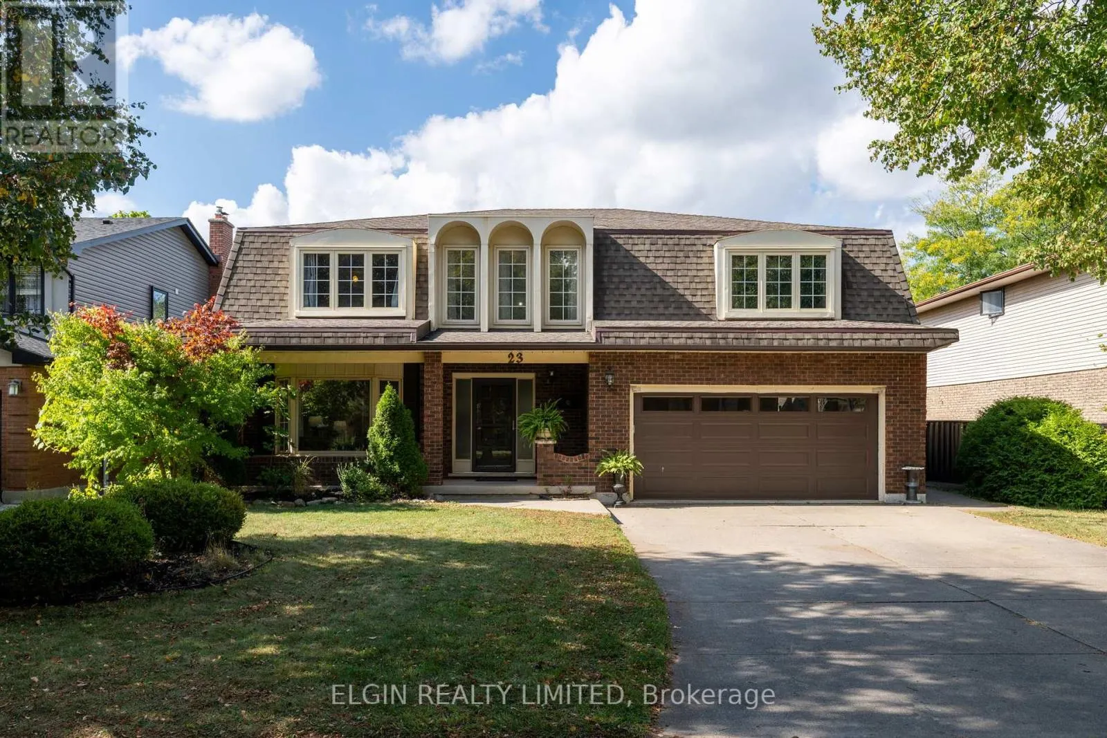 23 FARMINGTON CRESCENT
