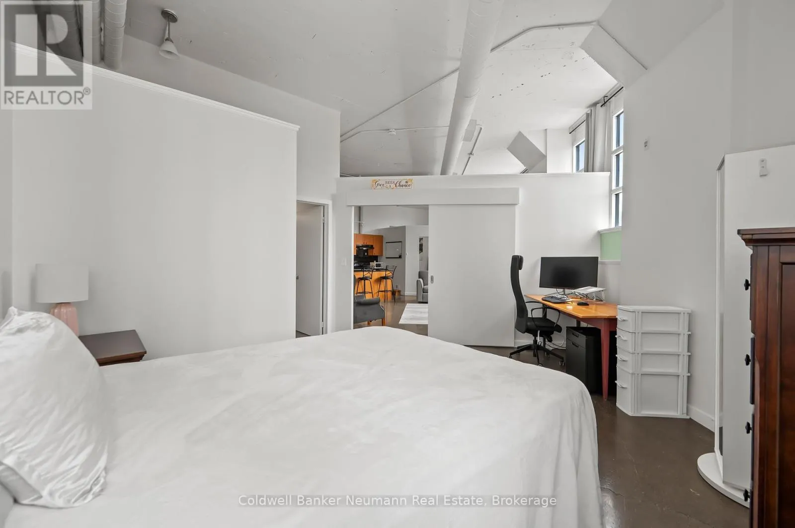 308 - 404 KING STREET WEST STREET W, #308