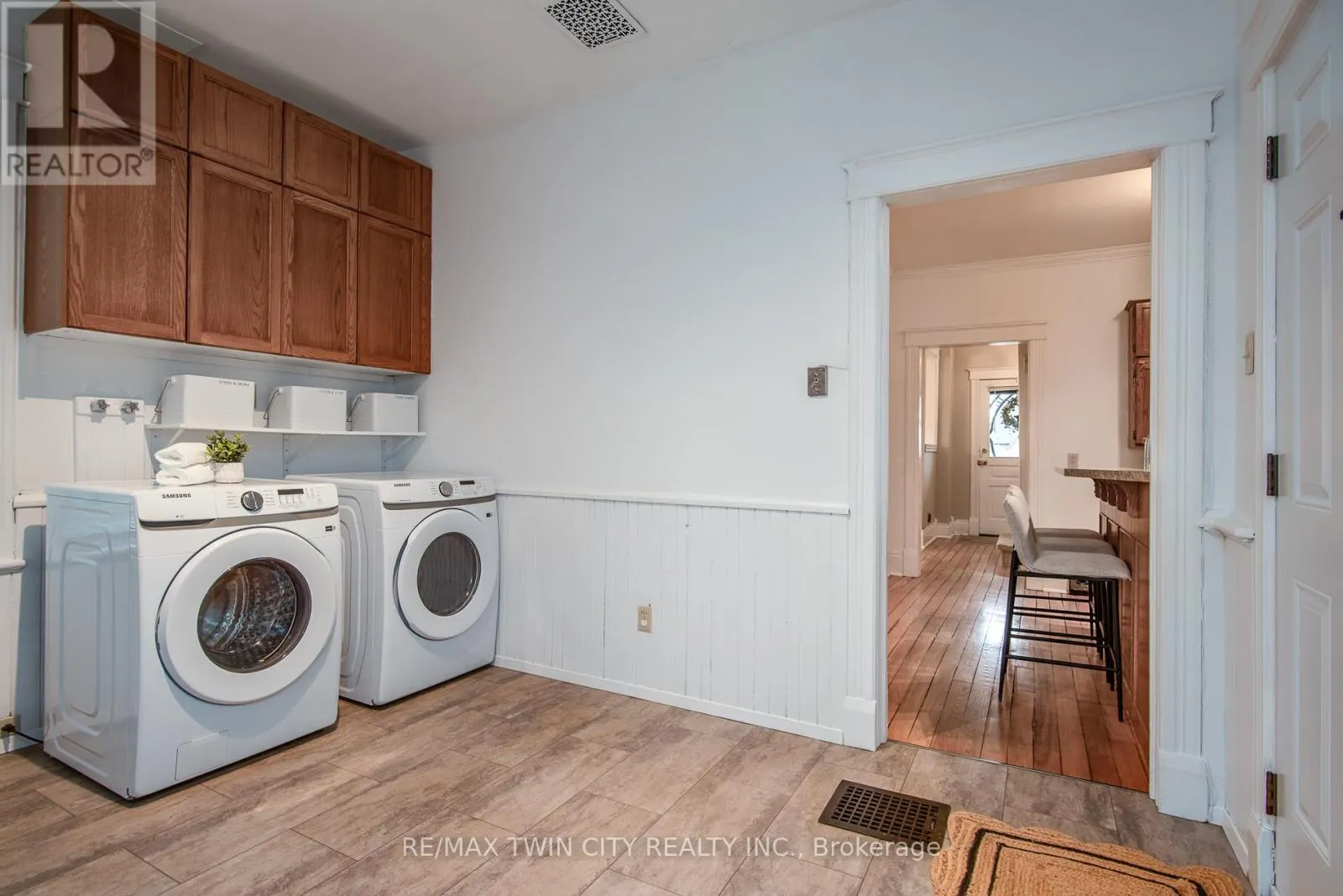 1159 QUEENS BUSH ROAD