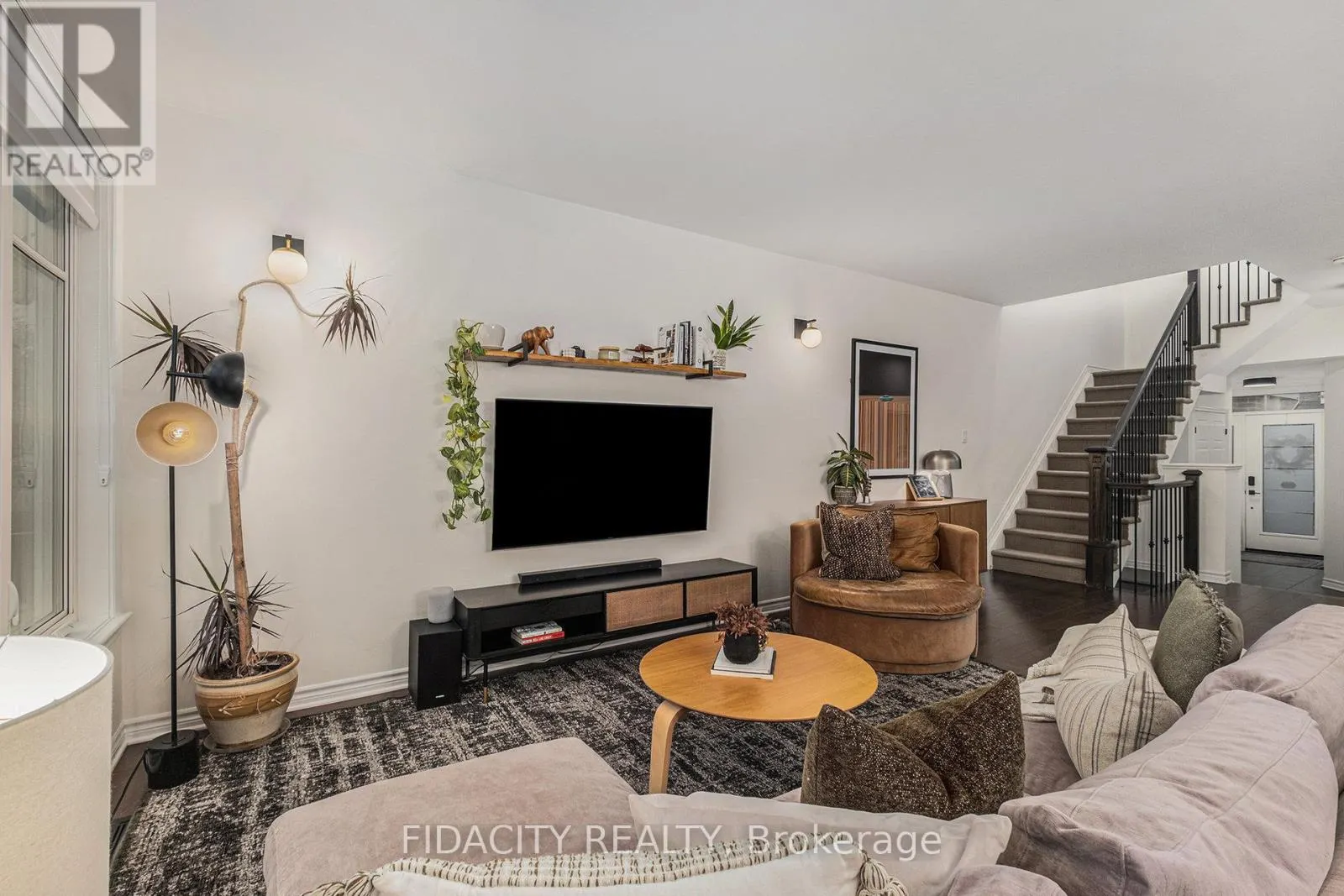 648 VIVERA PLACE