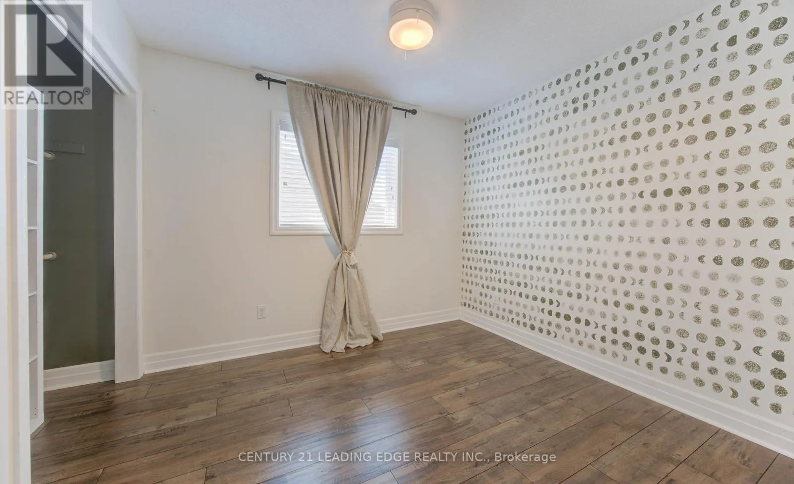 277 WATERVALE CRESCENT