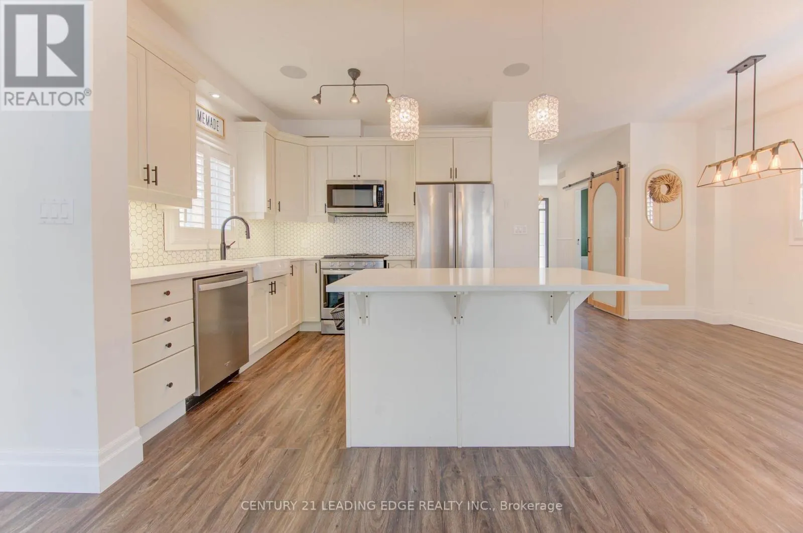 277 WATERVALE CRESCENT