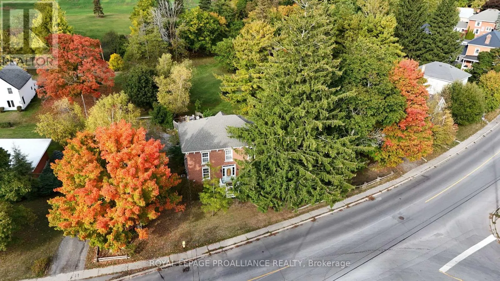 374 BLOOMFIELD MAIN STREET