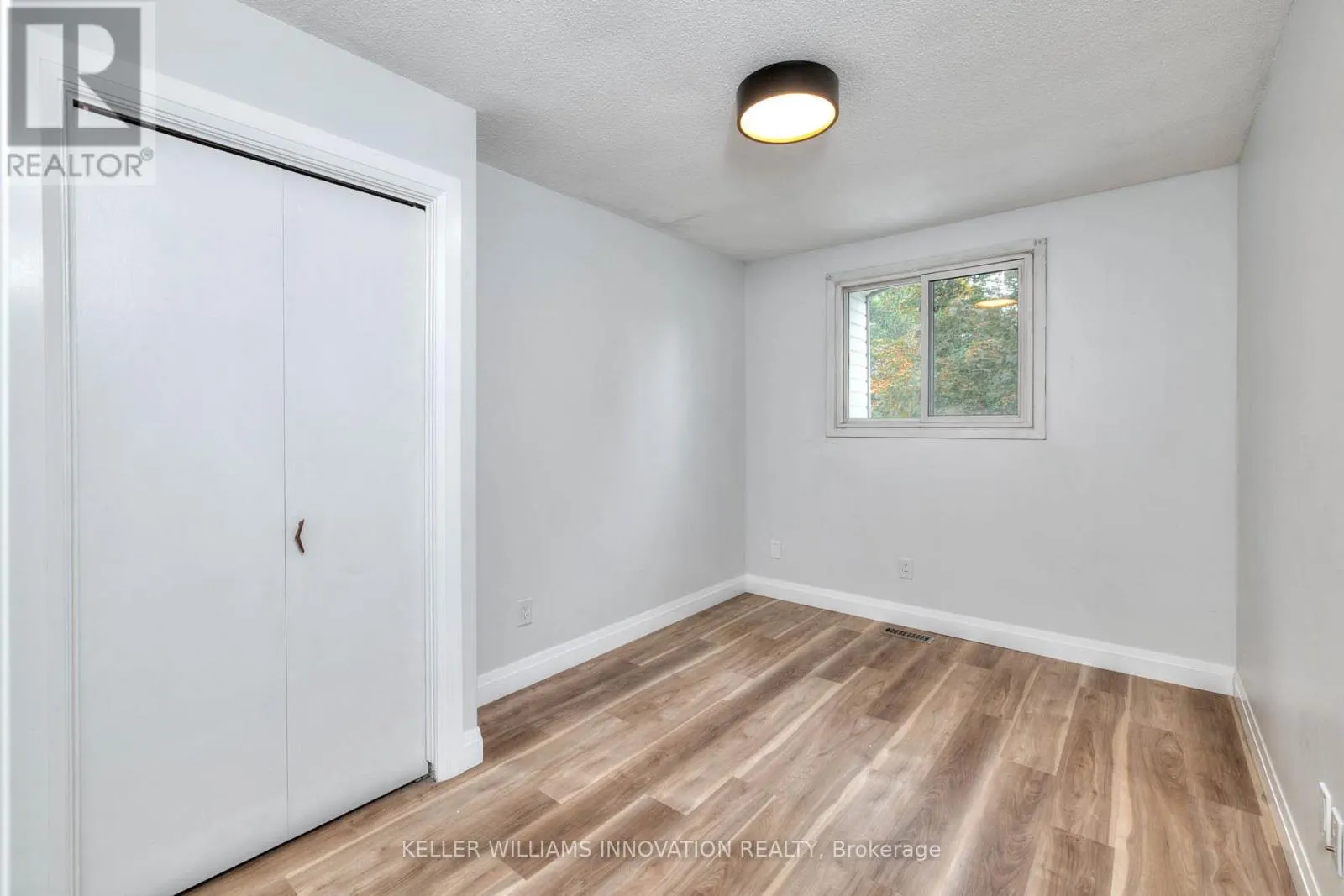 UPPER - 170 WHEATFIELD CRESCENT