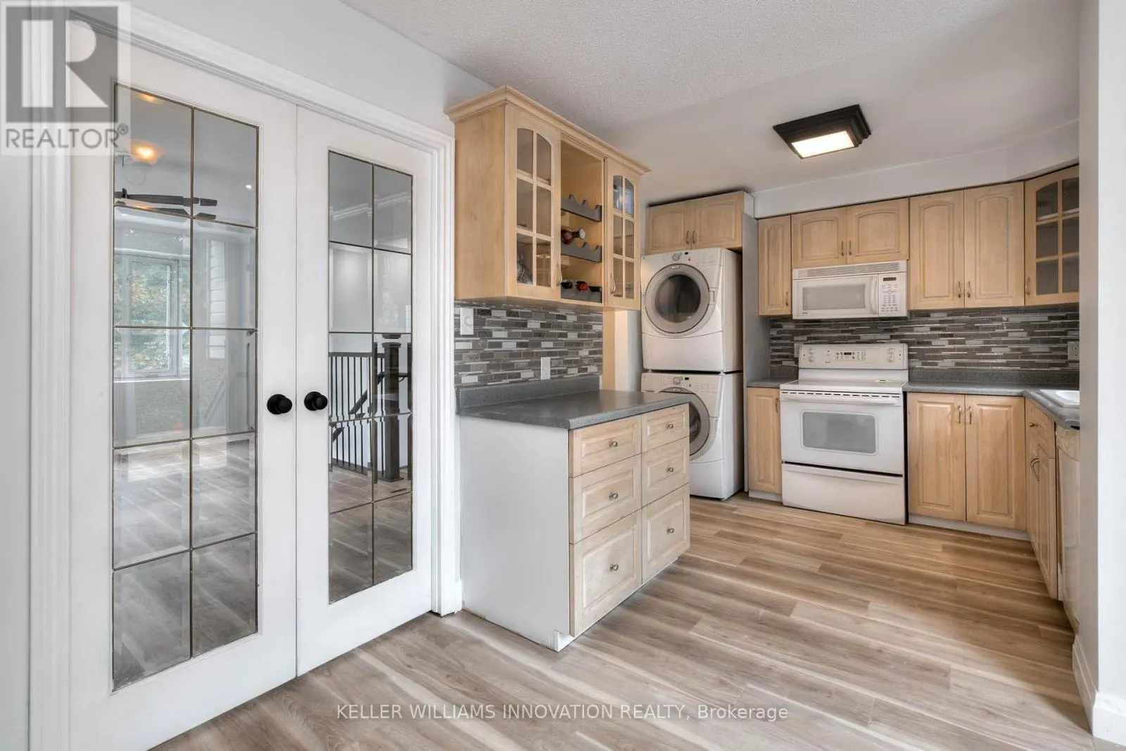 UPPER - 170 WHEATFIELD CRESCENT